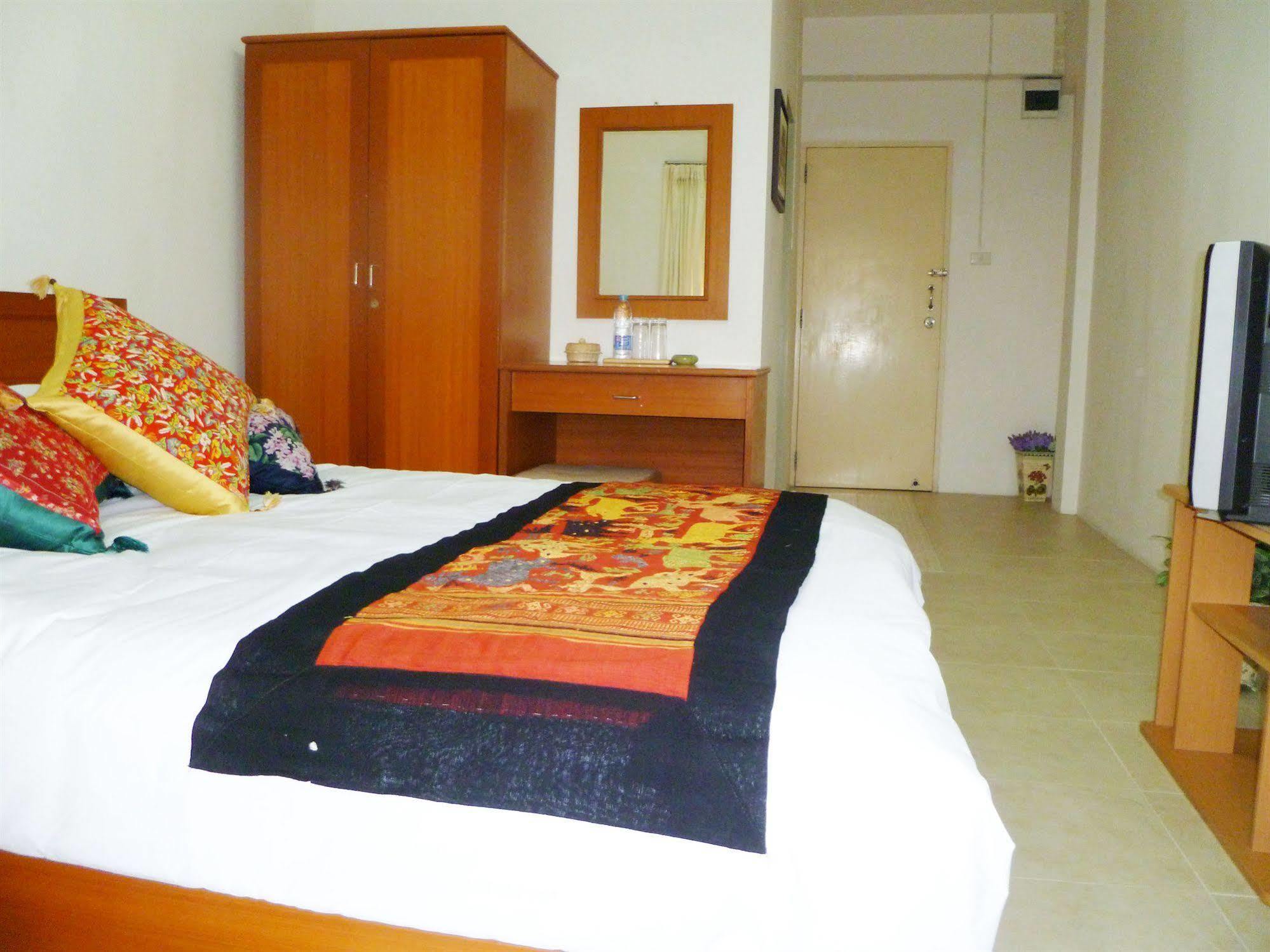 ธนาภาเพลส Motel กรุงเทพมหานคร ภายนอก รูปภาพ