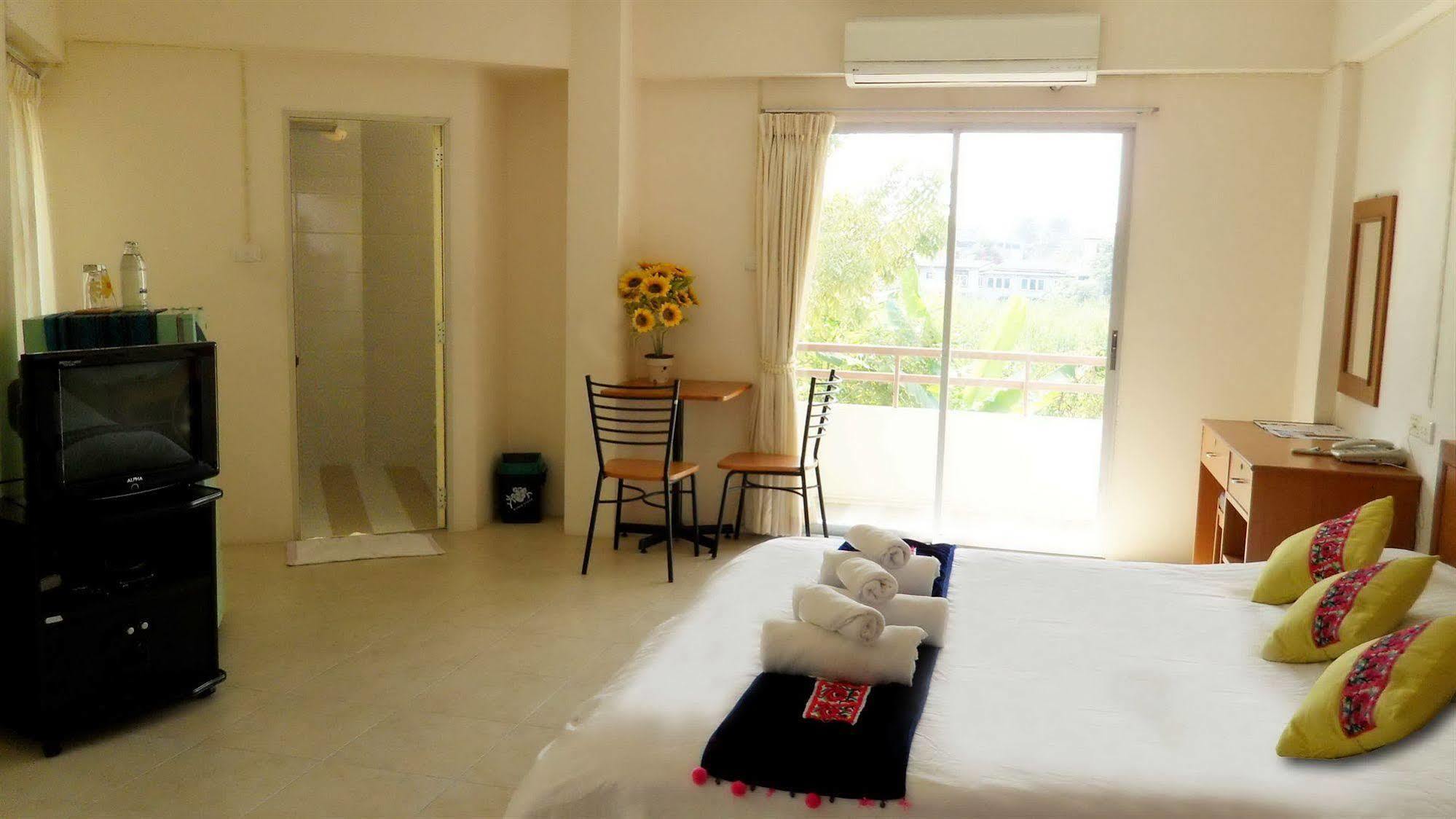 ธนาภาเพลส Motel กรุงเทพมหานคร ภายนอก รูปภาพ